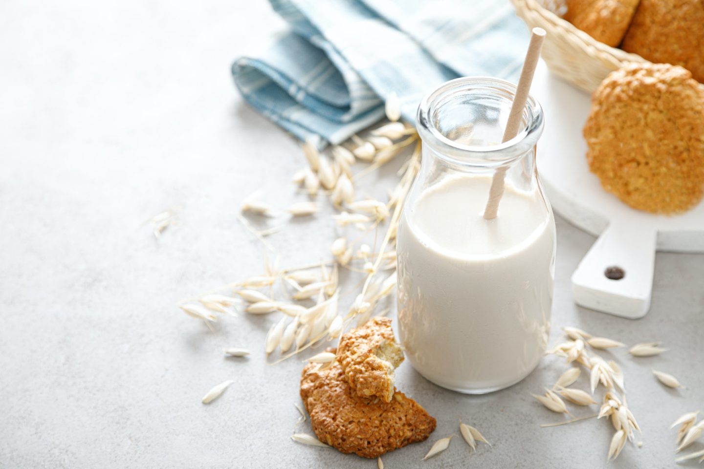 Oat milk. Delicious and healthy vegetarian alternative milk drink. Non-dairy milk